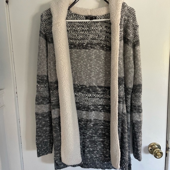 Lety & Me Sweaters - Closet Clear Out Sale! Lety & Me Comfy Gray & White Striped Sweater Sherpa Hood
